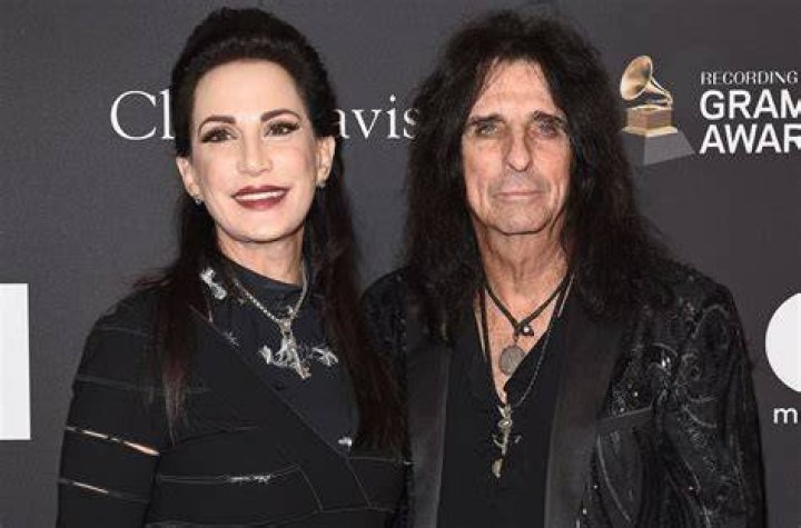 Alice Cooper Shuts Down Rumor He Has a &lsquo;Death Pact&rsquo; With Wife Billboard