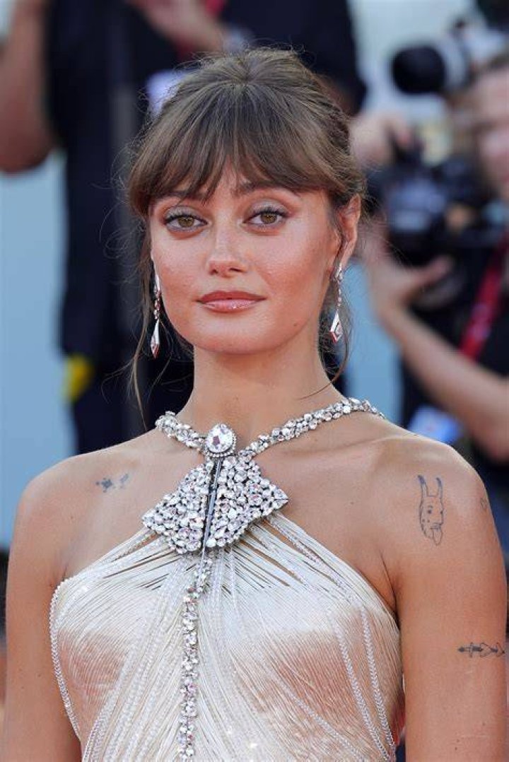Ella Purnell's Relationship Journey Revealed