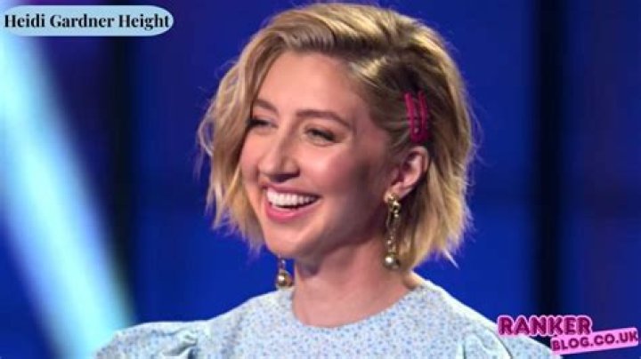 Heidi Gardner Height Physical Stats, Age, Weight, Height, Net Worth